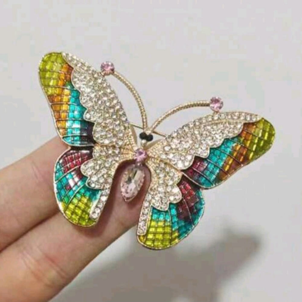 🦋HP! Beautiful Multicolored Pavè Inlaid Rhinestone Butterfly Brooch New! - Picture 8 of 9